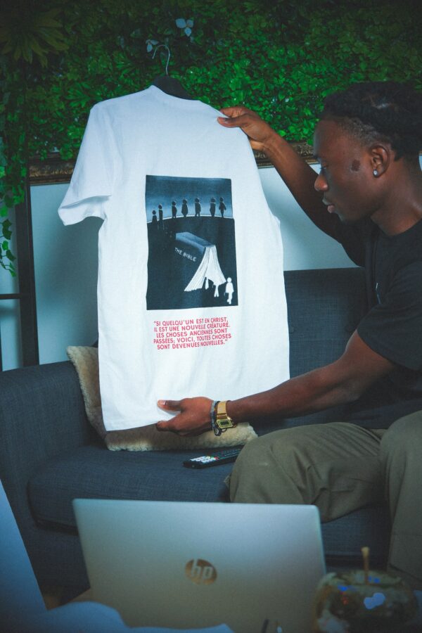 Jesusclothing T-shirt blanc Nouvelle créature - 2 Corinthiens 5:17 – Image 2